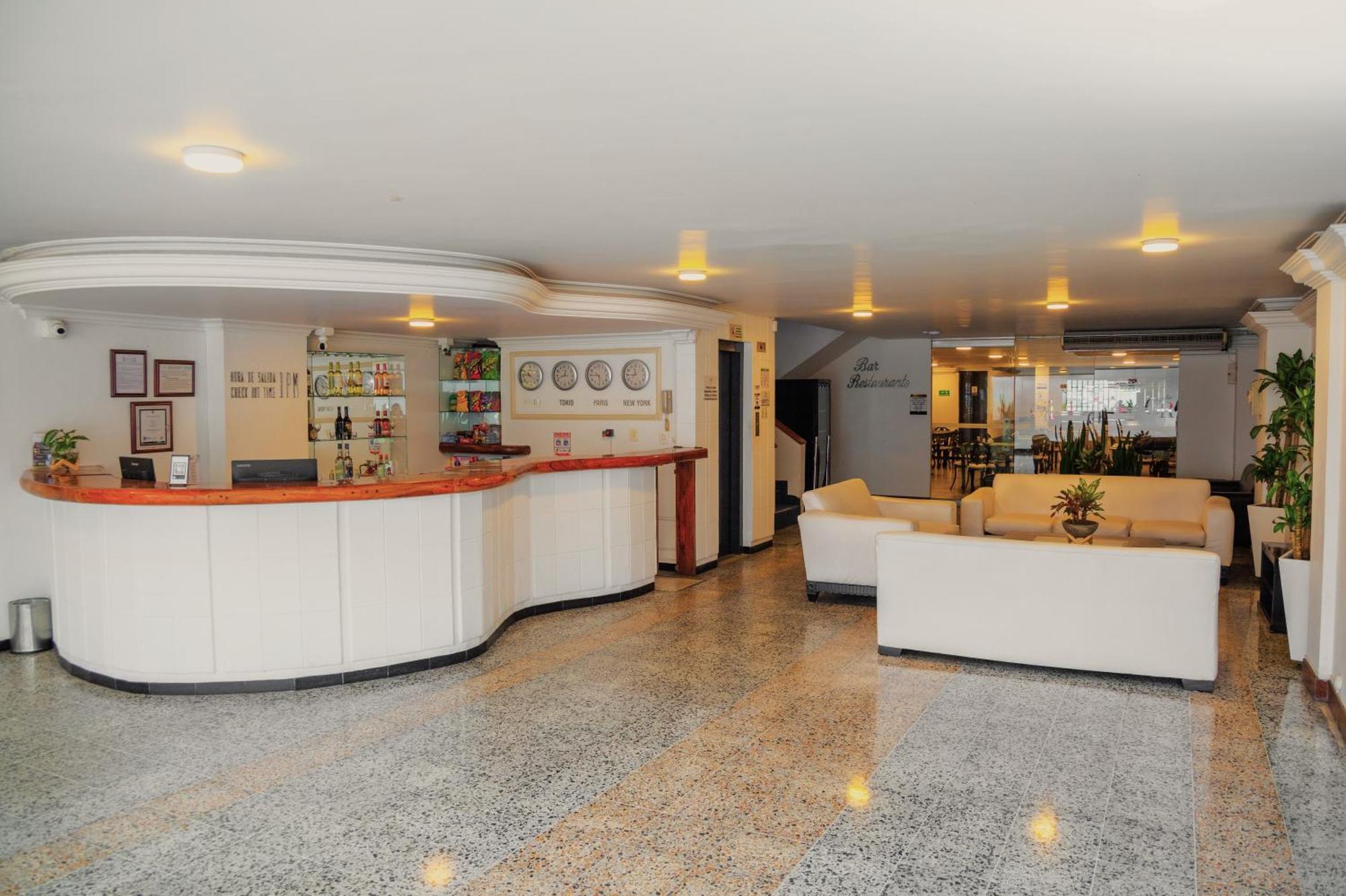 Tama Hotel Granada Real Cali Esterno foto