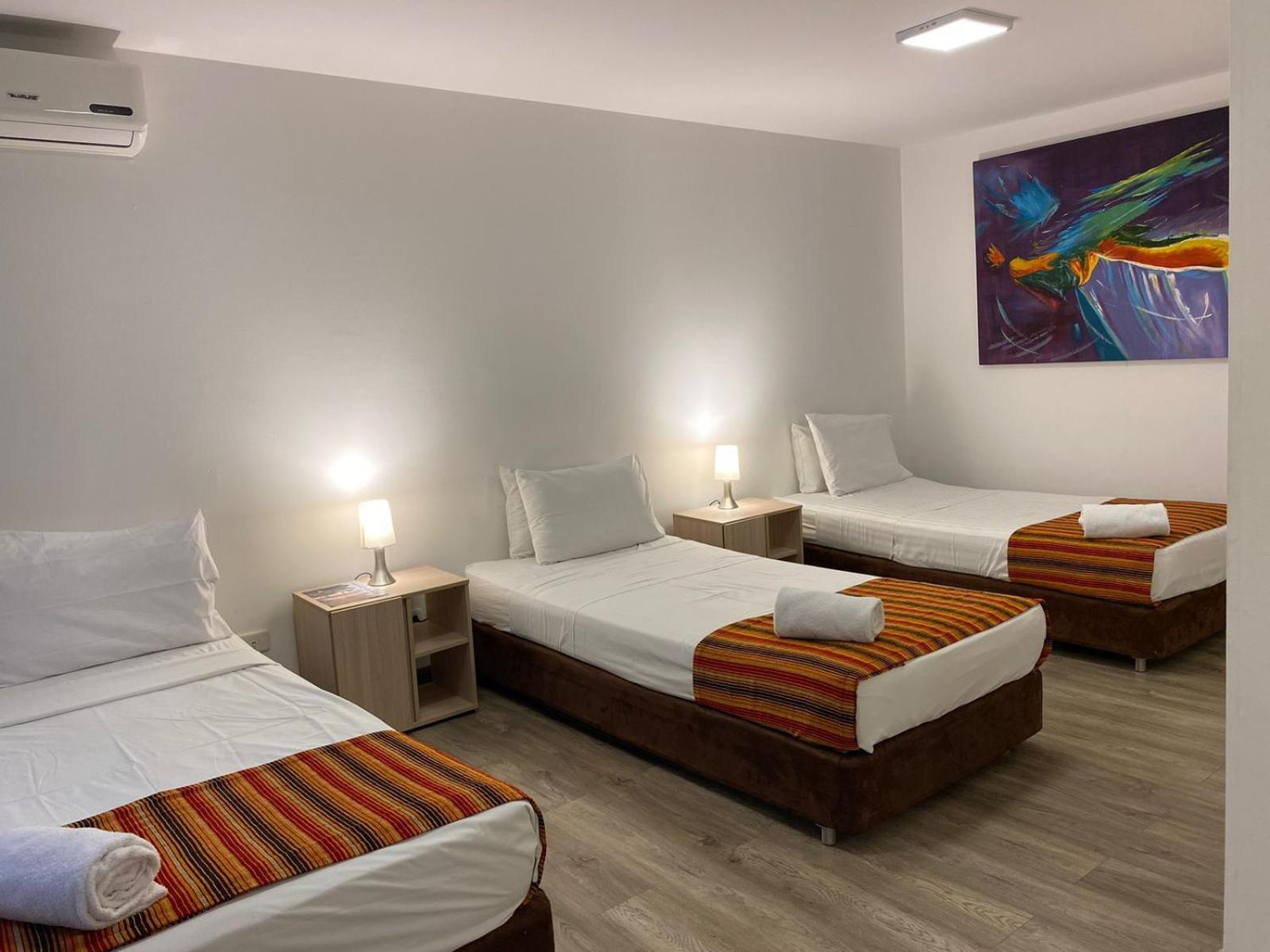 Tama Hotel Granada Real Cali Esterno foto